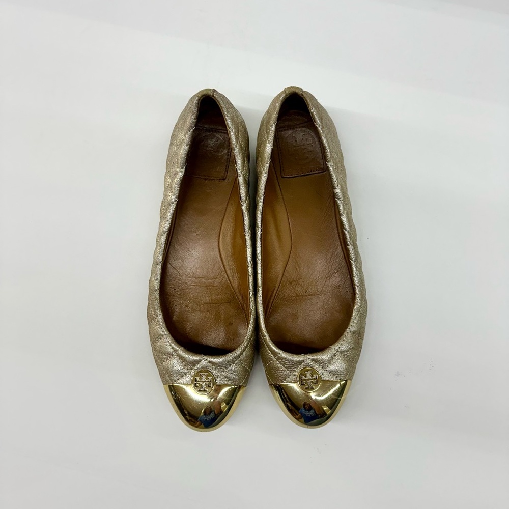 Tory Burch Kaitlin Metallic Gold Flats - Picture 2 of 7